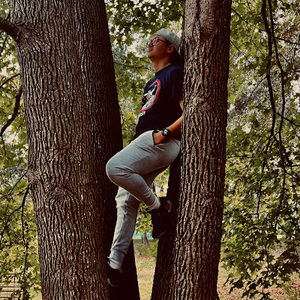 Meet your Posher, Devin